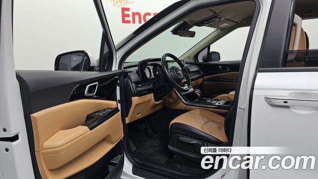 Kia Canival 2023 — photo 13