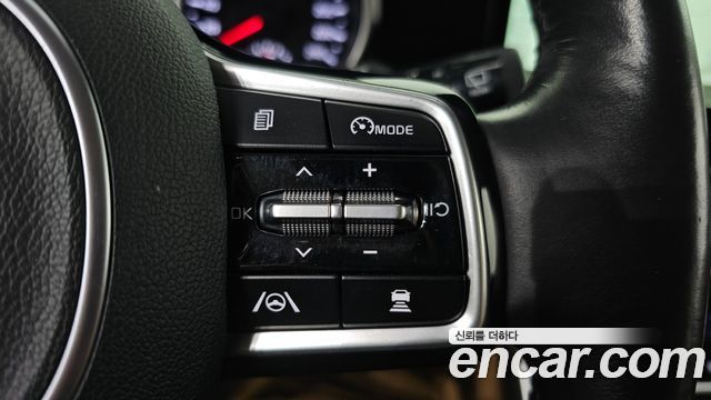 Kia Canival 2023 — photo 24