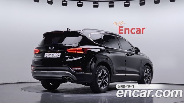 Hyundai Santafe 2019 — photo 2