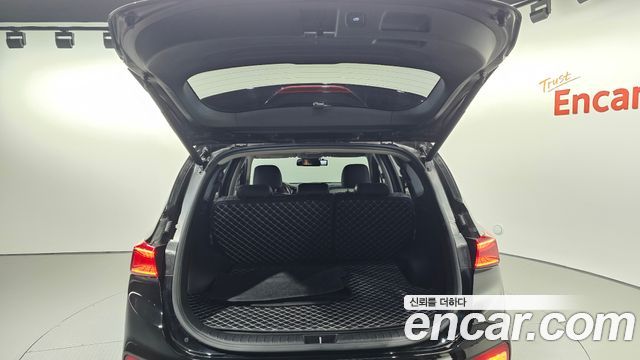 Hyundai Santafe 2019 — photo 26