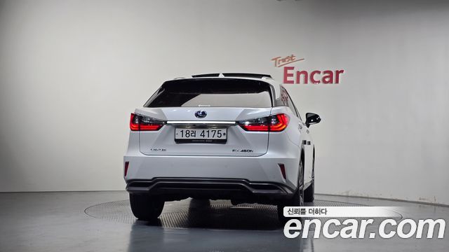 Lexus RX 2019 — photo 4