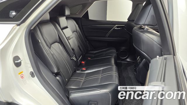 Lexus RX 2019 — photo 17