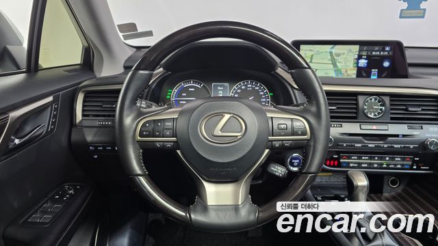 Lexus RX 2019 — photo 18