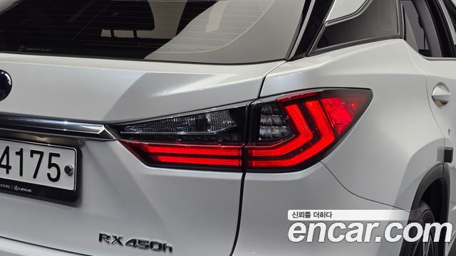 Lexus RX 2019 — photo 9