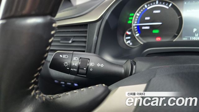 Lexus RX 2019 — photo 35