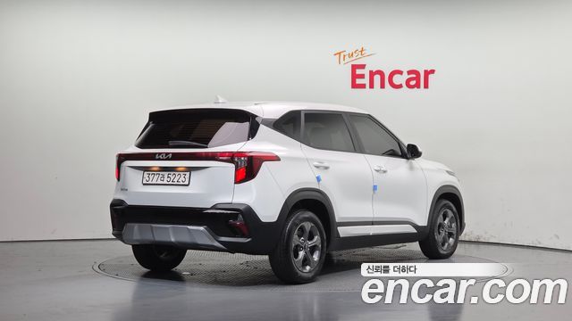 Kia Seltos 2023 — photo 2