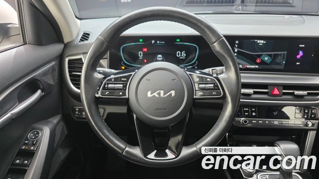 Kia Seltos 2023 — photo 12