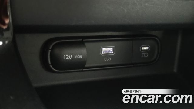 Kia Seltos 2023 — photo 18