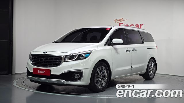 Kia Canival 2016 — photo 1