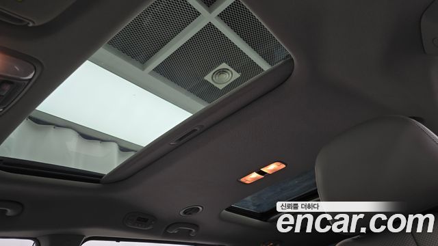 Kia Canival 2016 — photo 23