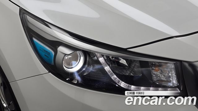 Kia Canival 2016 — photo 8