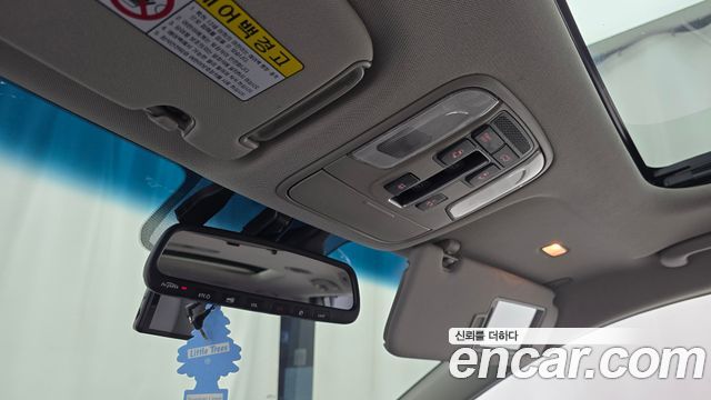Kia Canival 2016 — photo 28