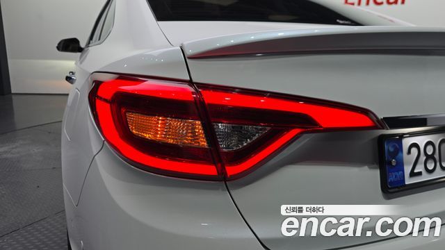 Hyundai Sonata 2015 — photo 9