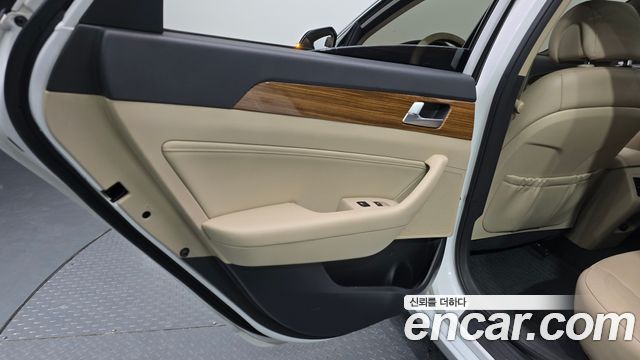 Hyundai Sonata 2015 — photo 15