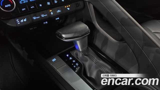 Hyundai AVANTE 2022 — photo 12