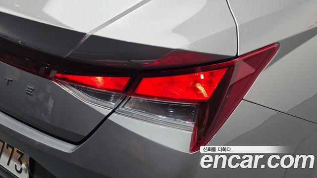 Hyundai AVANTE 2022 — photo 9