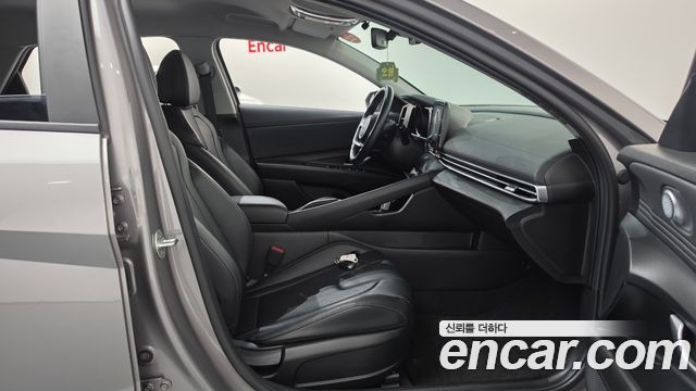 Hyundai AVANTE 2022 — photo 16