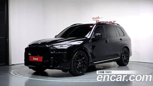 BMW X7 2026 — photo 1