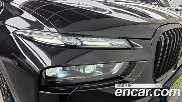 BMW X7 2026 — photo 8