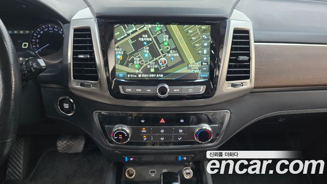 KG Mobility Rexton 2018 — photo 18