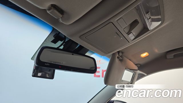 KG Mobility Rexton 2018 — photo 24