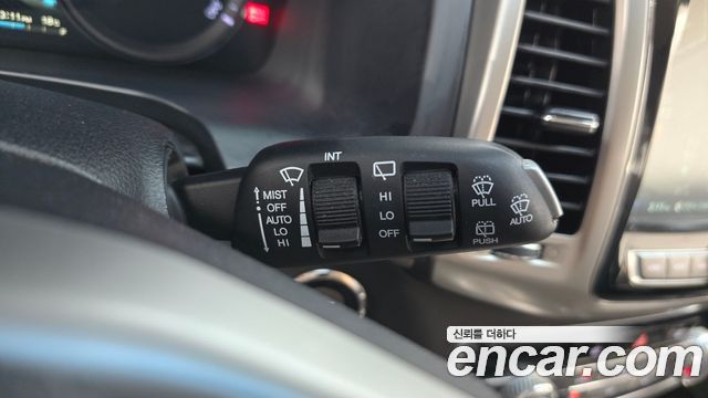 KG Mobility Rexton 2018 — photo 28