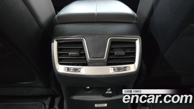 KG Mobility Rexton 2018 — photo 31