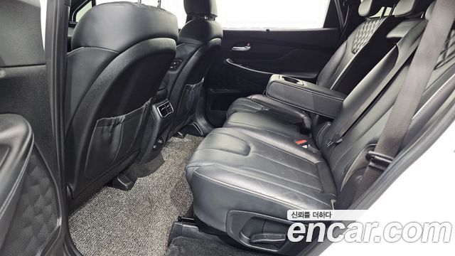 Hyundai Santafe 2021 — photo 18