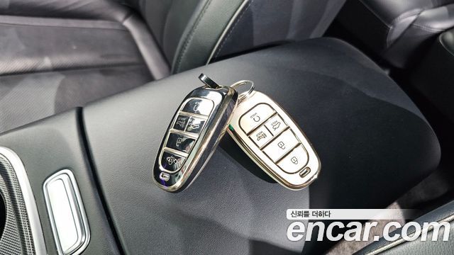 Hyundai Santafe 2021 — photo 35
