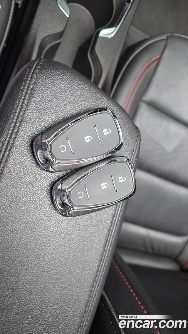 Chevrolet Korea 볼트 EUV 2023 — photo 35