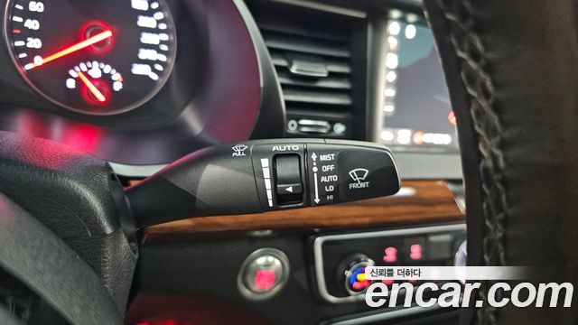 Kia K7 2017 — photo 14