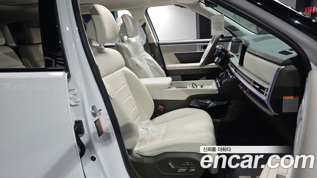 Hyundai Santafe 2024 — photo 18