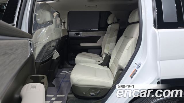 Hyundai Santafe 2024 — photo 16