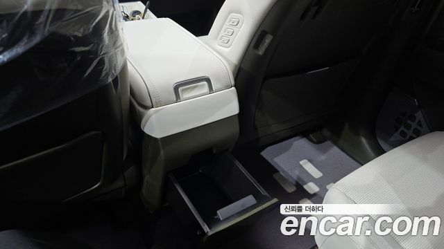 Hyundai Santafe 2024 — photo 37