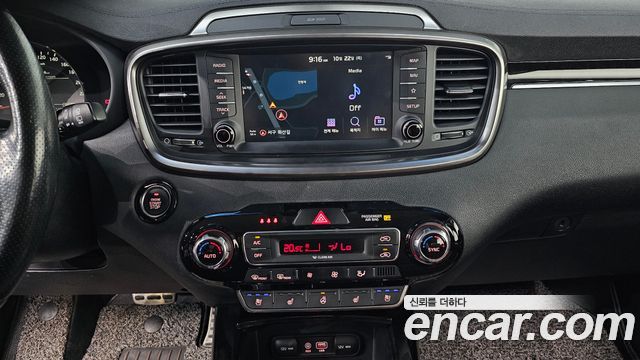 Kia Sorento 2019 — photo 19