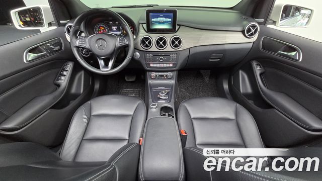 Mercedes-Benz B-Class 2015 — photo 7