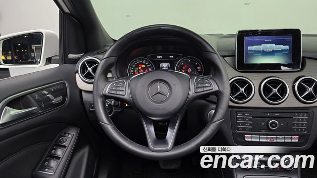 Mercedes-Benz B-Class 2015 — photo 13