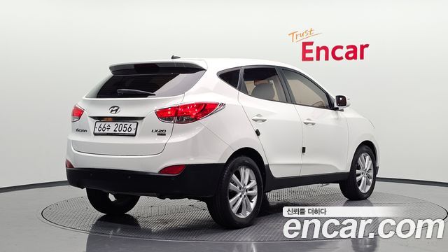 Hyundai Tucson 2010 — photo 2