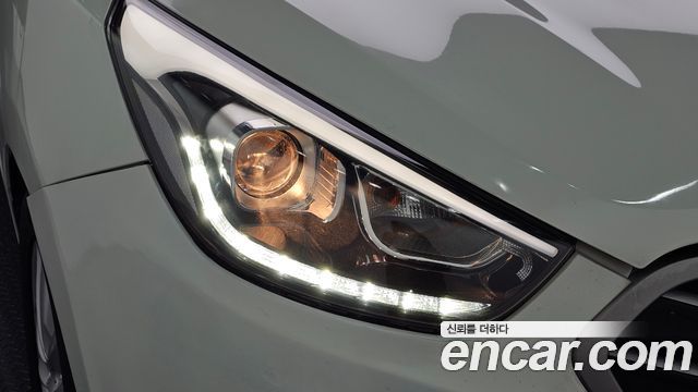 Hyundai Tucson 2010 — photo 8