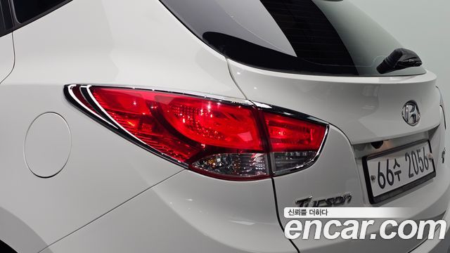 Hyundai Tucson 2010 — photo 9