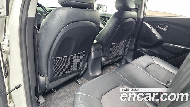 Hyundai Tucson 2010 — photo 28