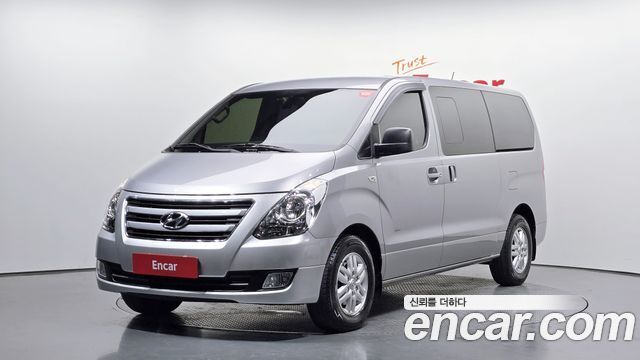 Hyundai Starex 2018 — photo 1