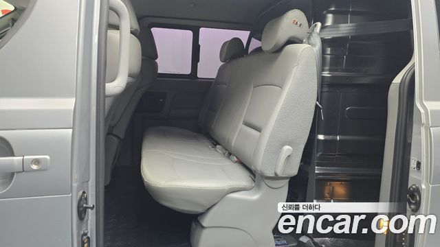 Hyundai Starex 2018 — photo 11