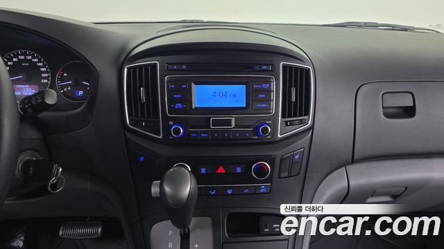 Hyundai Starex 2018 — photo 17
