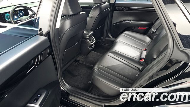 Hyundai Grandeur 2023 — photo 18