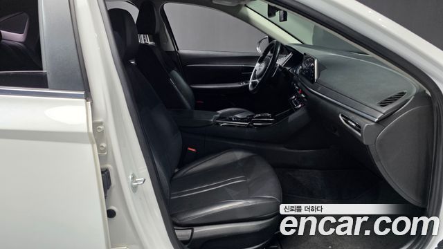 Hyundai Sonata 2020 — photo 17
