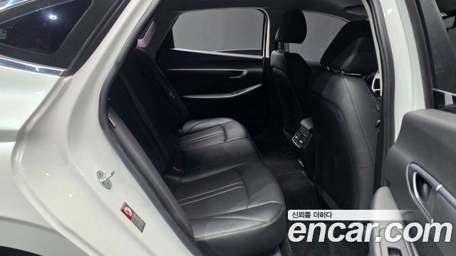 Hyundai Sonata 2020 — photo 18