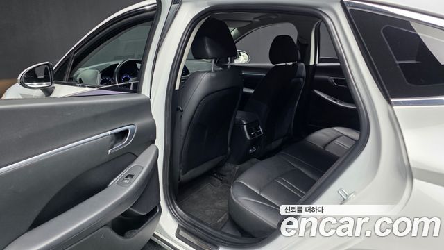 Hyundai Sonata 2020 — photo 16