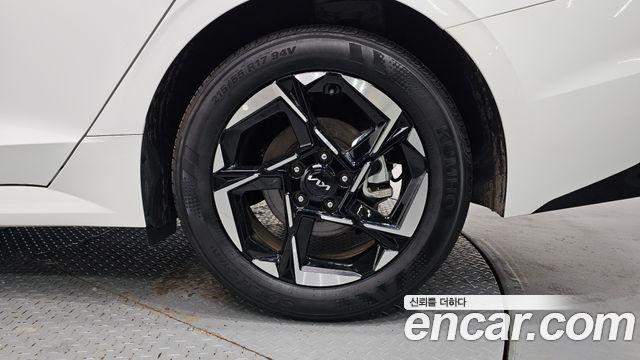 Kia K5 2025 — photo 7