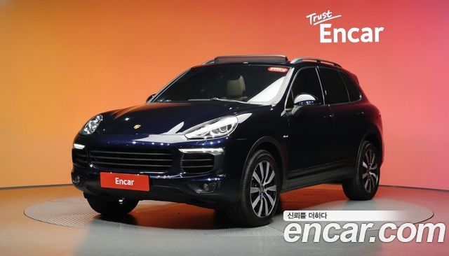 Porsche Cayenne 2015 — photo 1
